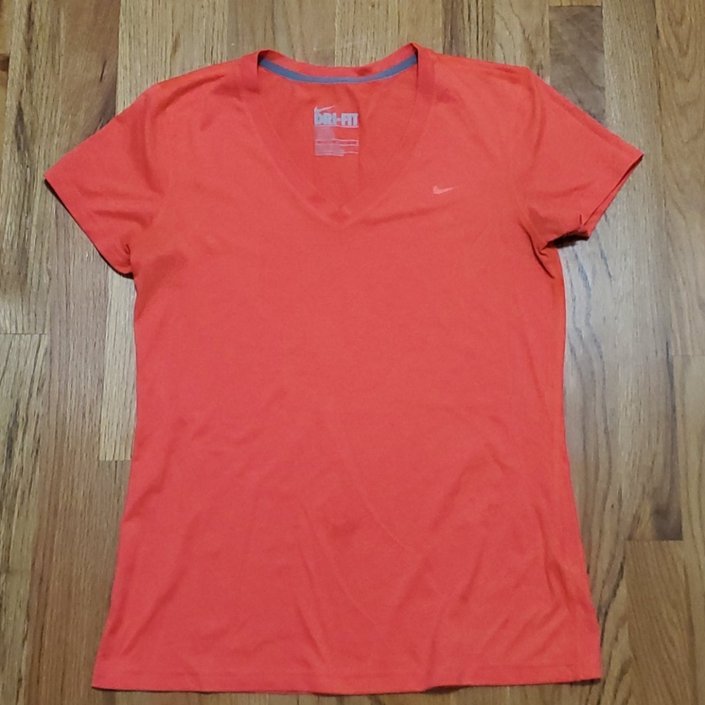 Women's Nike Dri-fit tee